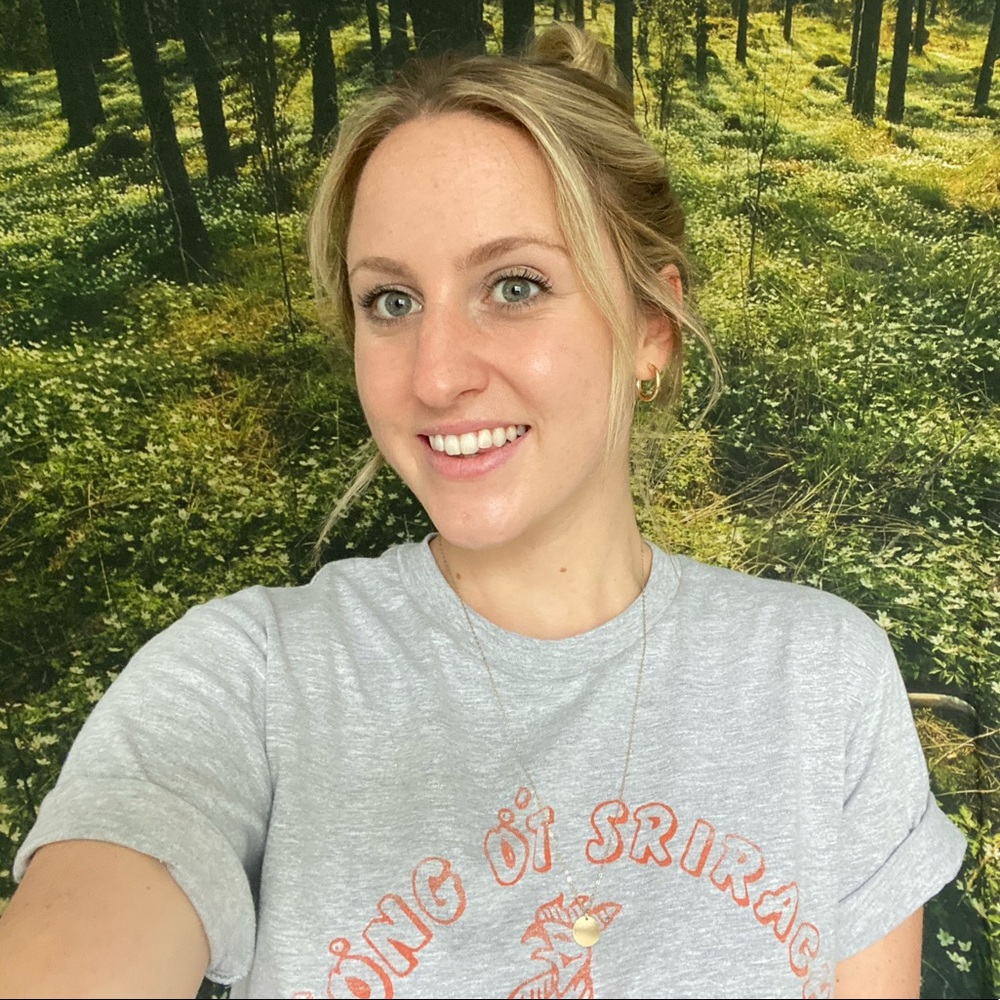 Meet your Posher, Emily